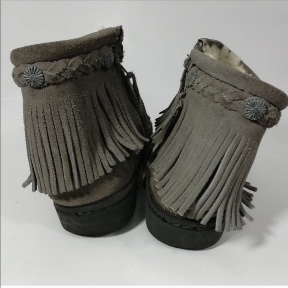 2 pairs MINNETONKA Moccasin fringe shearling Suede Booties - Picture 8 of 13